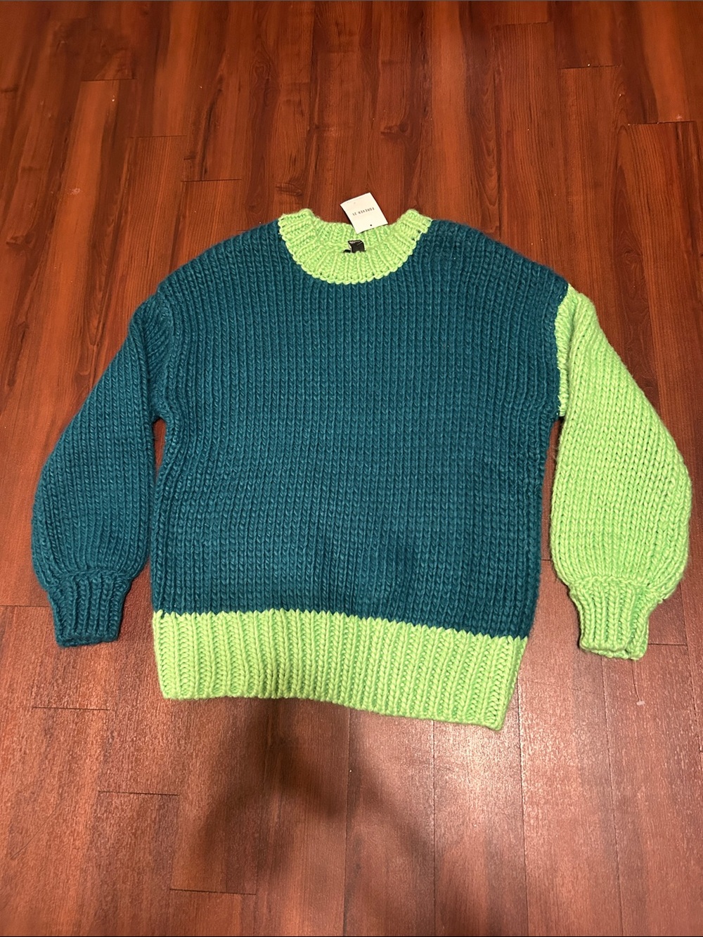 🆕 Forever 21 Color Block Sweater Size M